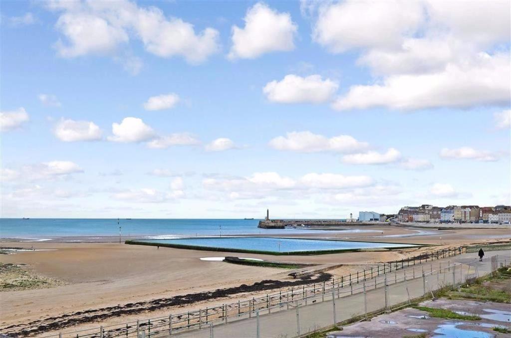 Flat, Amazing Balcony Sea View, Bike Store, With Sun Deck Margate Kültér fotó